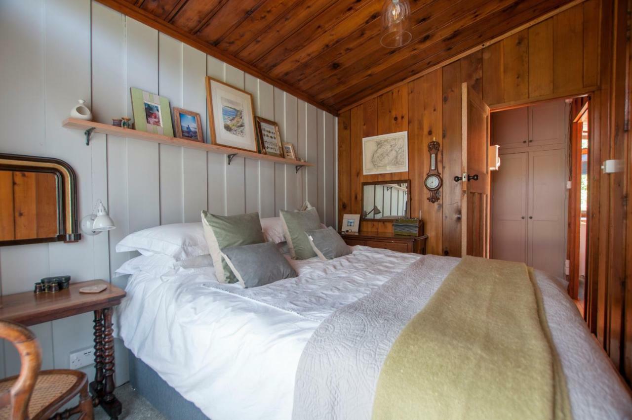 Little Kestrel Cabin Pennal Ngoại thất bức ảnh